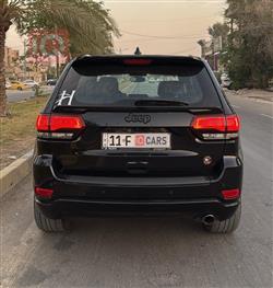 جیپ گراند شیرۆکی